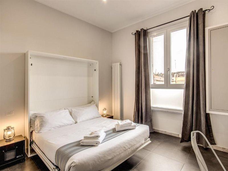 Floor 6 By Dot Suites Рим Екстериор снимка