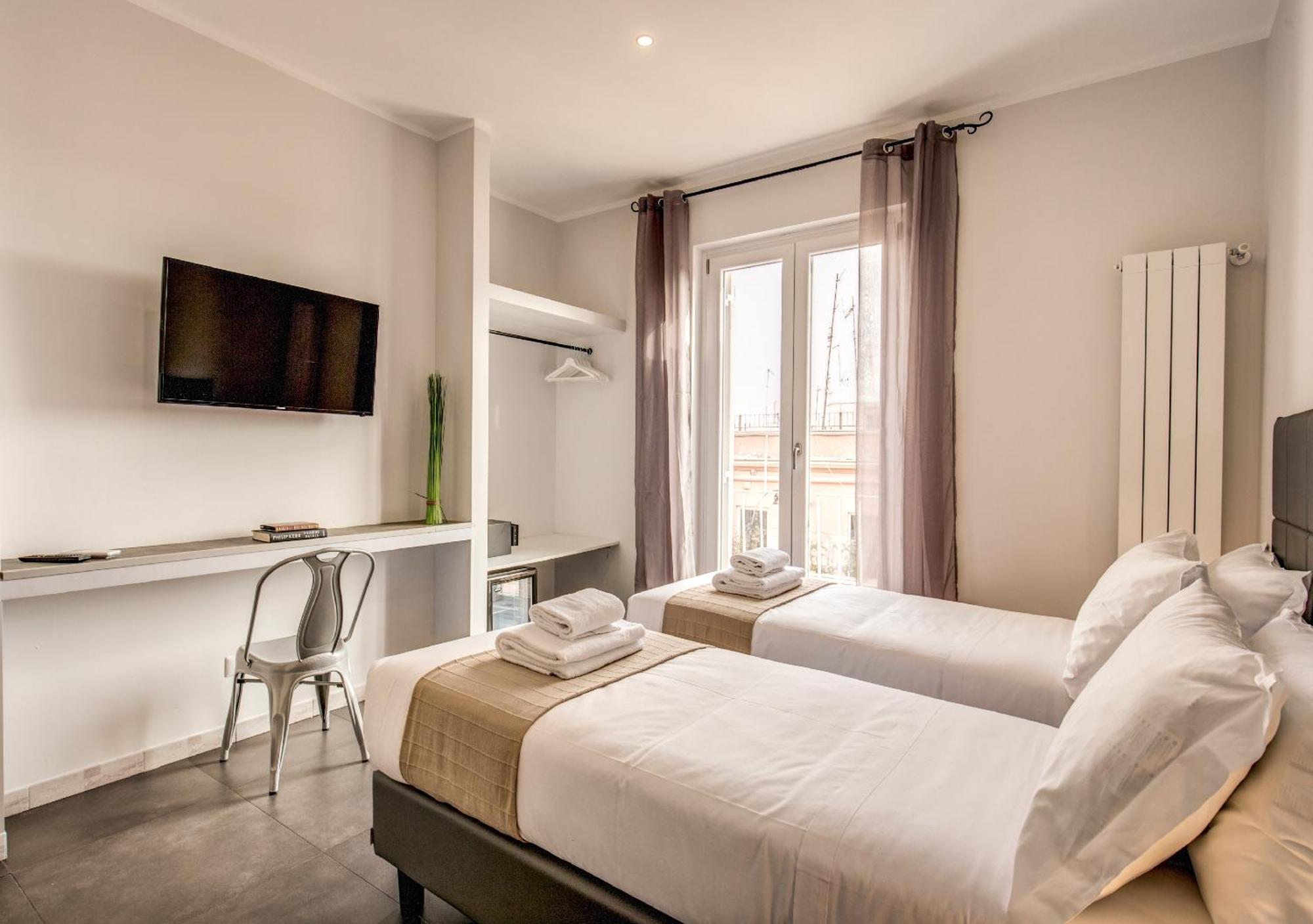 Floor 6 By Dot Suites Рим Екстериор снимка